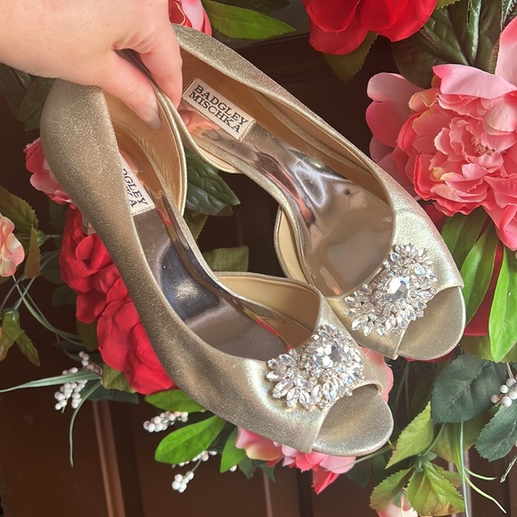 Badgley Mischka metallic gold silver rhinestone Giana II D’Orsay suede heels - Picture 10 of 11